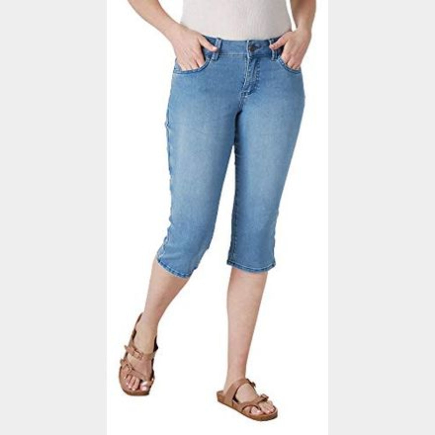 C37 - Riders by Lee Indigo Women's Ultra Soft Denim Capri
