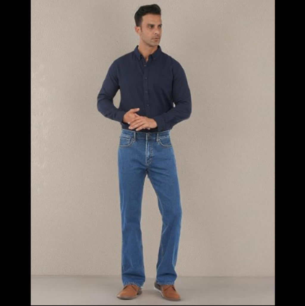 C31 - APUOR Men's Classic Relaxed Fit Flex Jeans Straight Loose fit Jeans