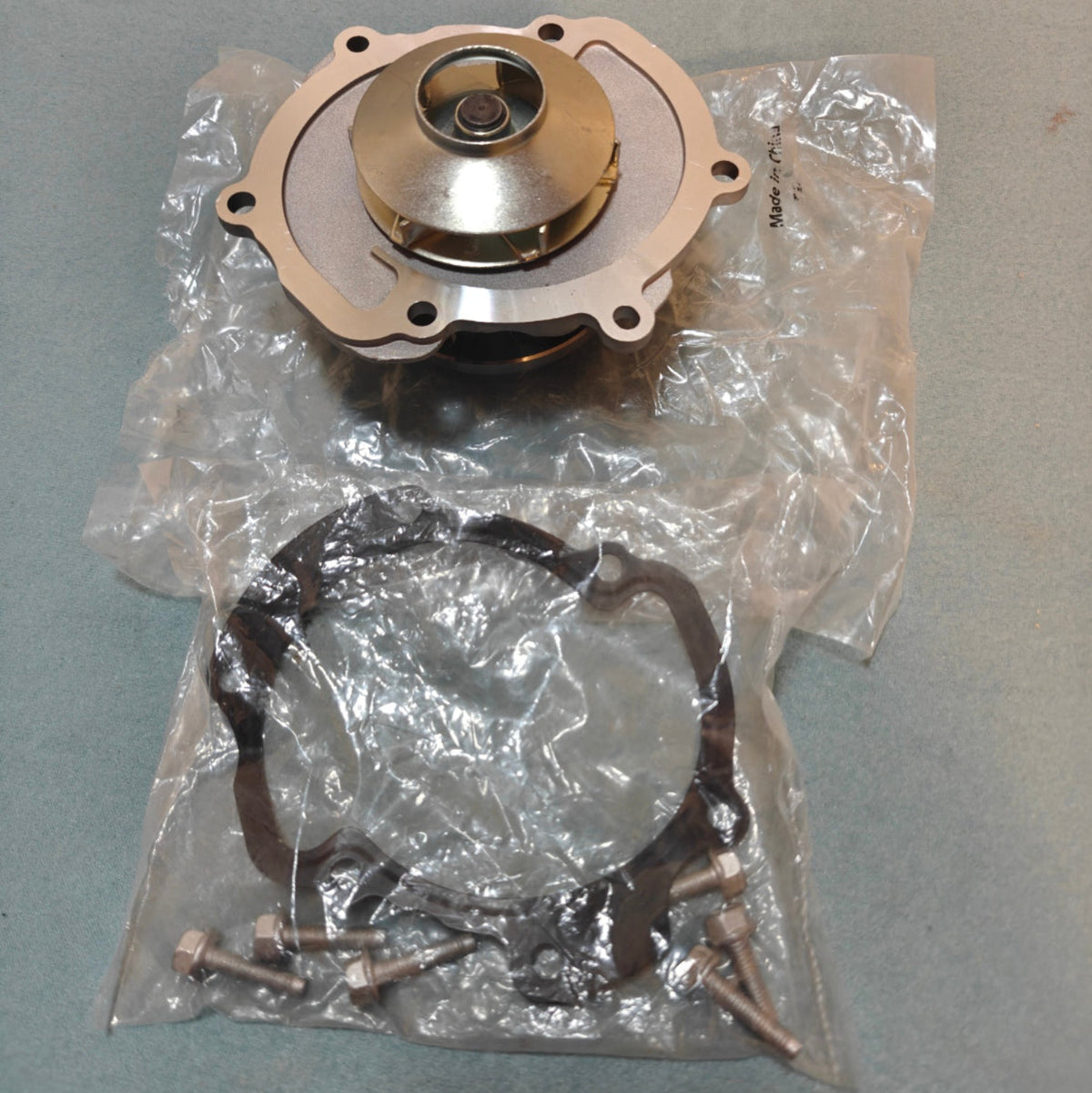 A116 - Gates 43530 Water Pump for Chevy, Buick, Cadillac, GMC, Pontiac, Saturn, Suzuki and Saab