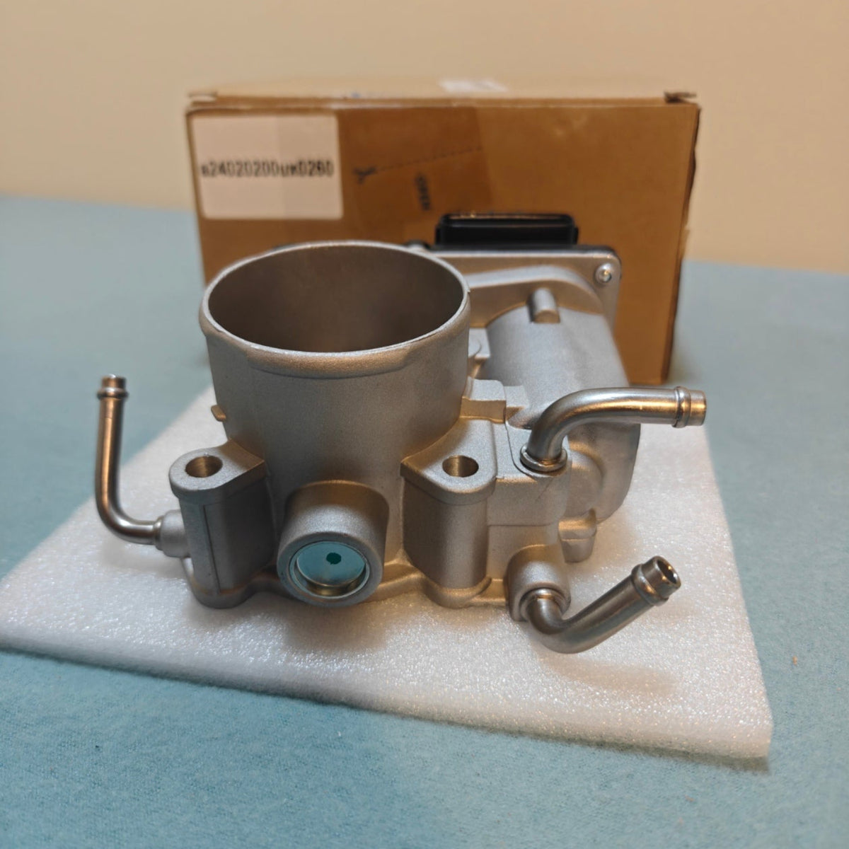 A118 - VekAuto Throttle Body Assembly Compatible for Toyota