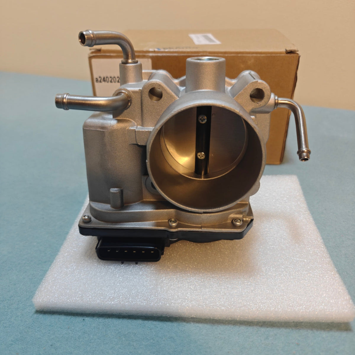 A118 - VekAuto Throttle Body Assembly Compatible for Toyota