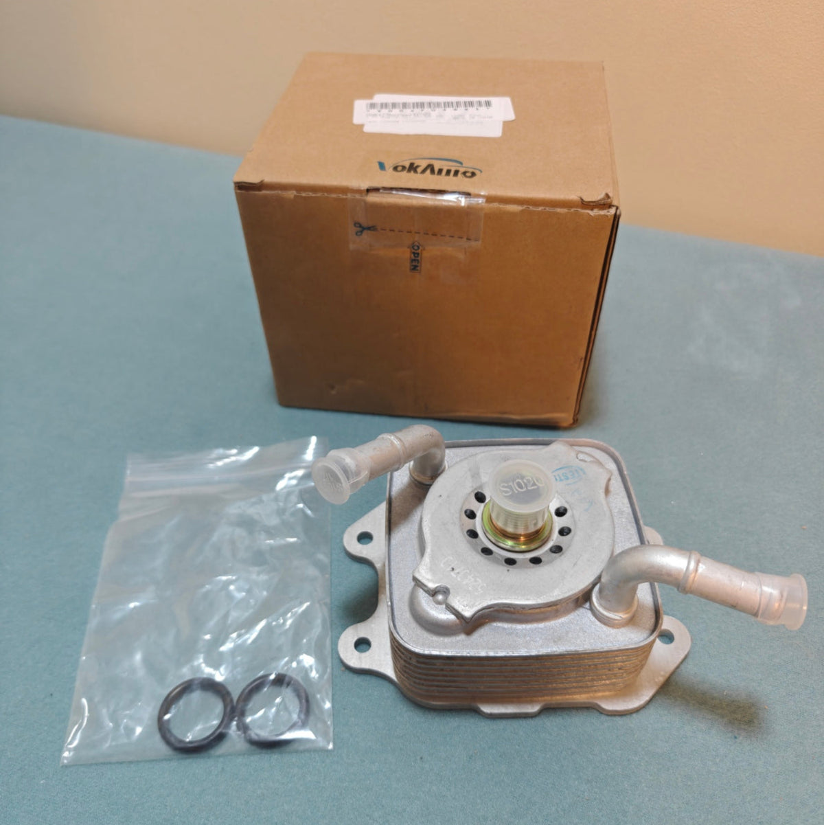 A124 - VekAuto Engine Oil Cooler for Nissan and Infiniti with O-ring Seals No.21305EZ30A