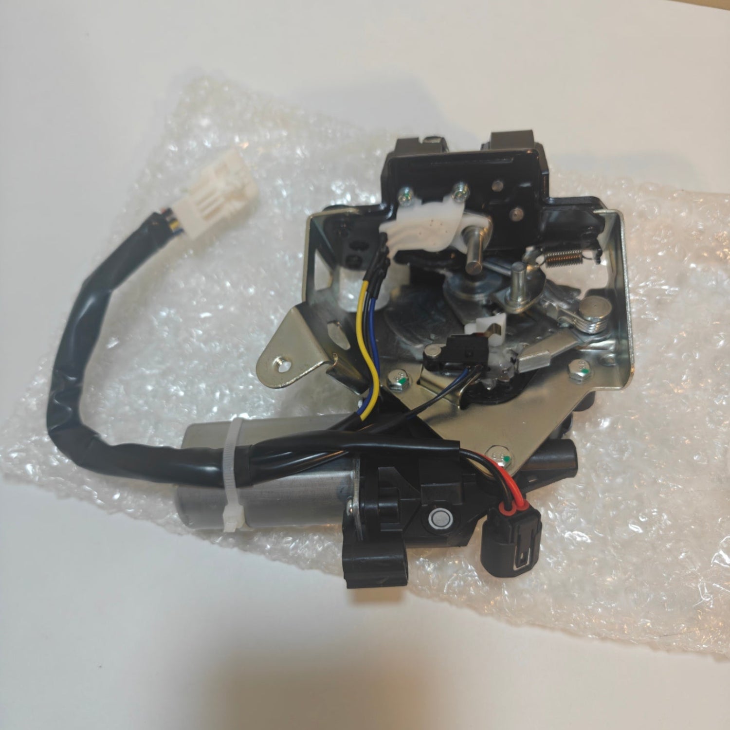 A24 - Tailgate Lock Actuator w/Latch, for Toyota 10-19 Highlander 13-15 RAV4 09-16 Venza with Power Liftgate
