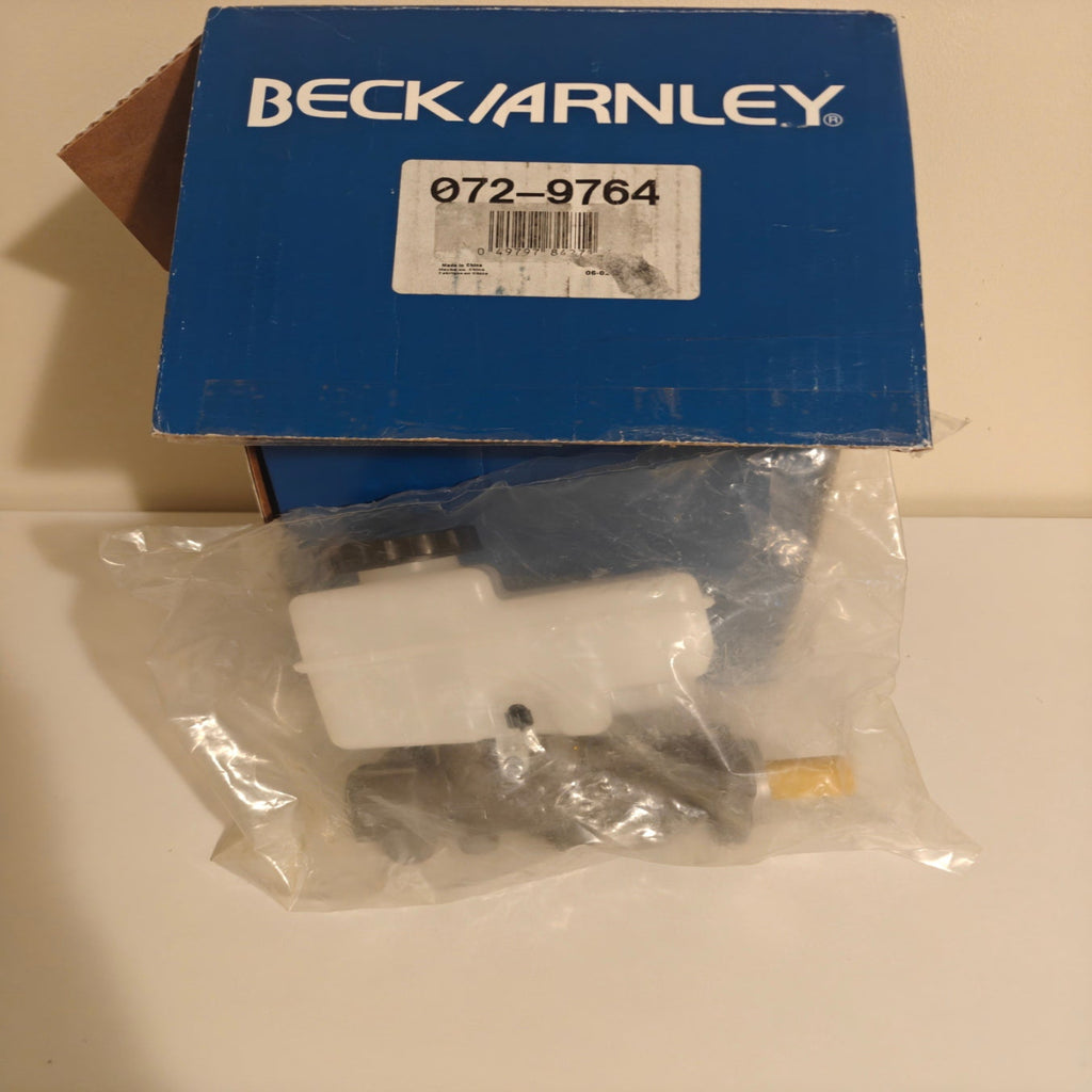 A2 - Beck Arnley 072-9764 Brake Master Cylinder