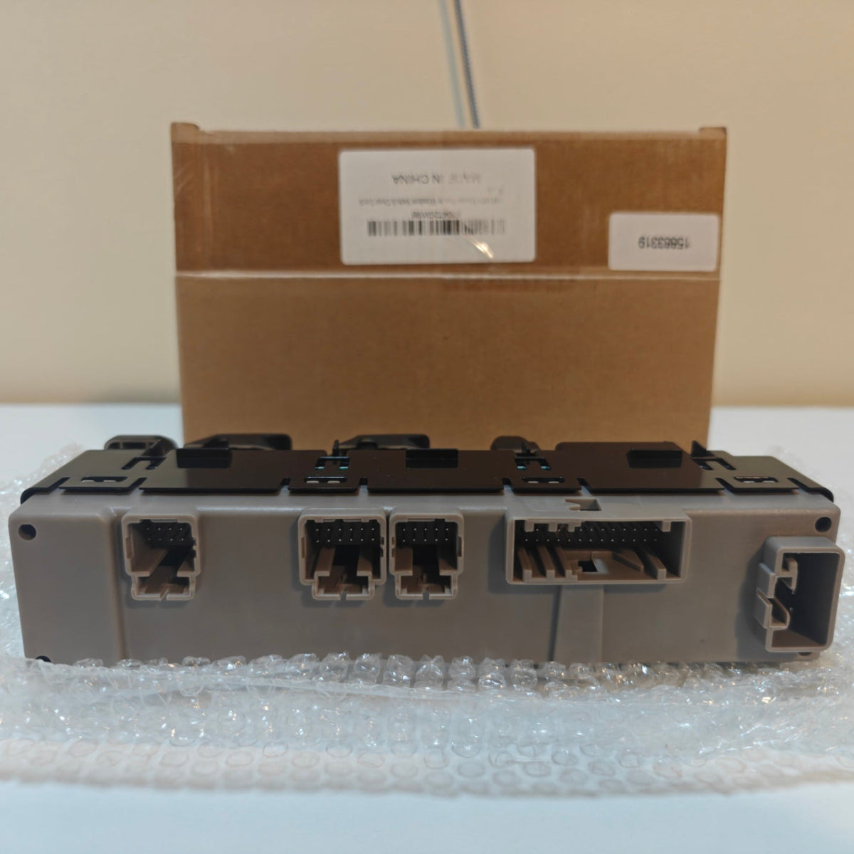 A45 - 15883319 Master Power Window Switch with Folding Mirror & Door Lock, Front Driver Side