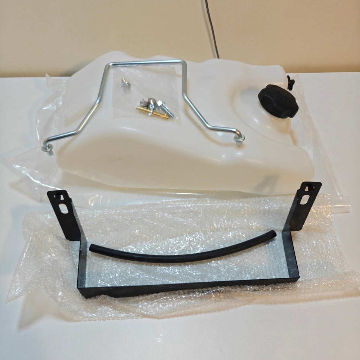 A53 - GY21876 Fuel Gas Tank with Cap
