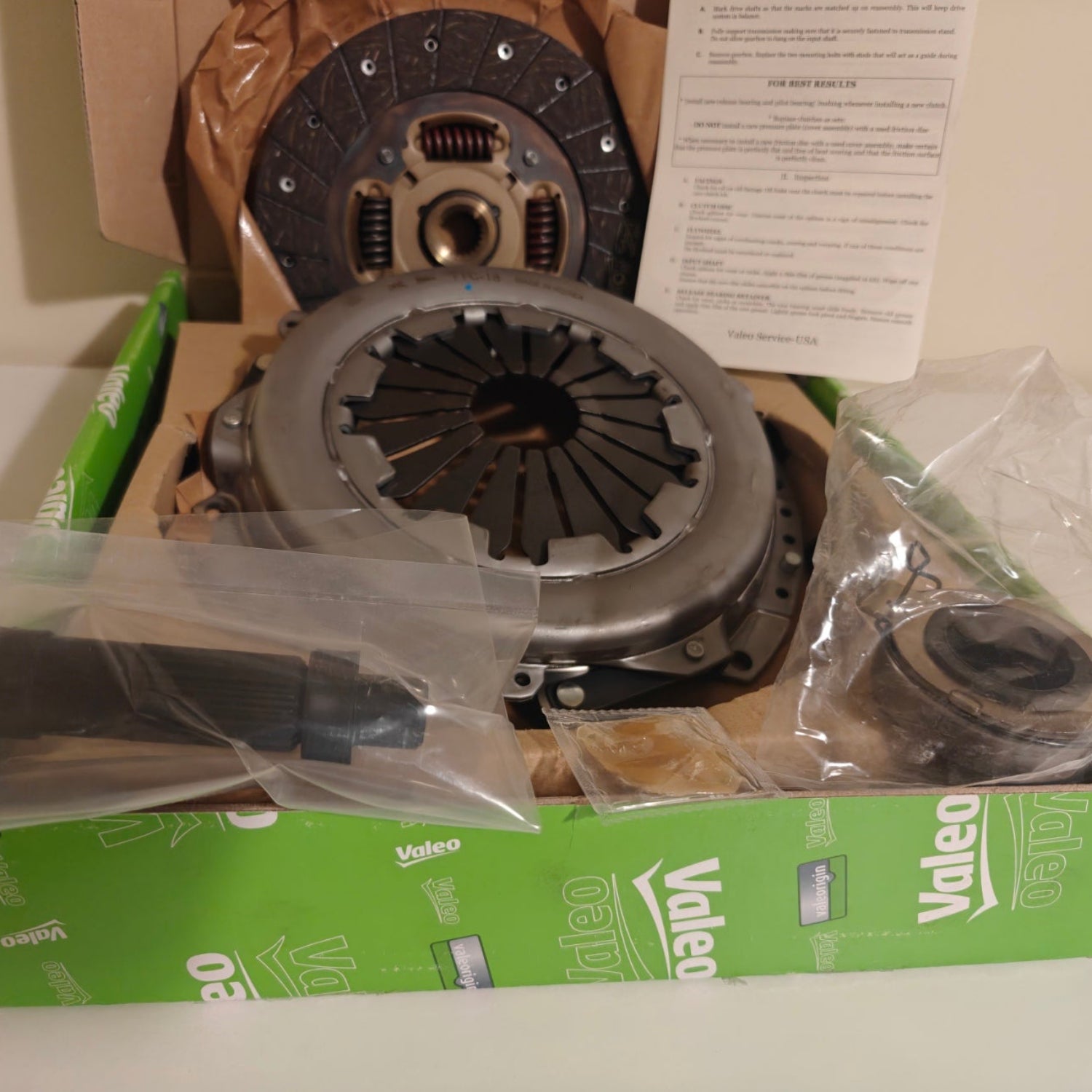 A5 - Valeo 52125203 OE Replacement Clutch Kit Compatible with Select Toyota, Pontiac, Scion, and Chevrolet Models