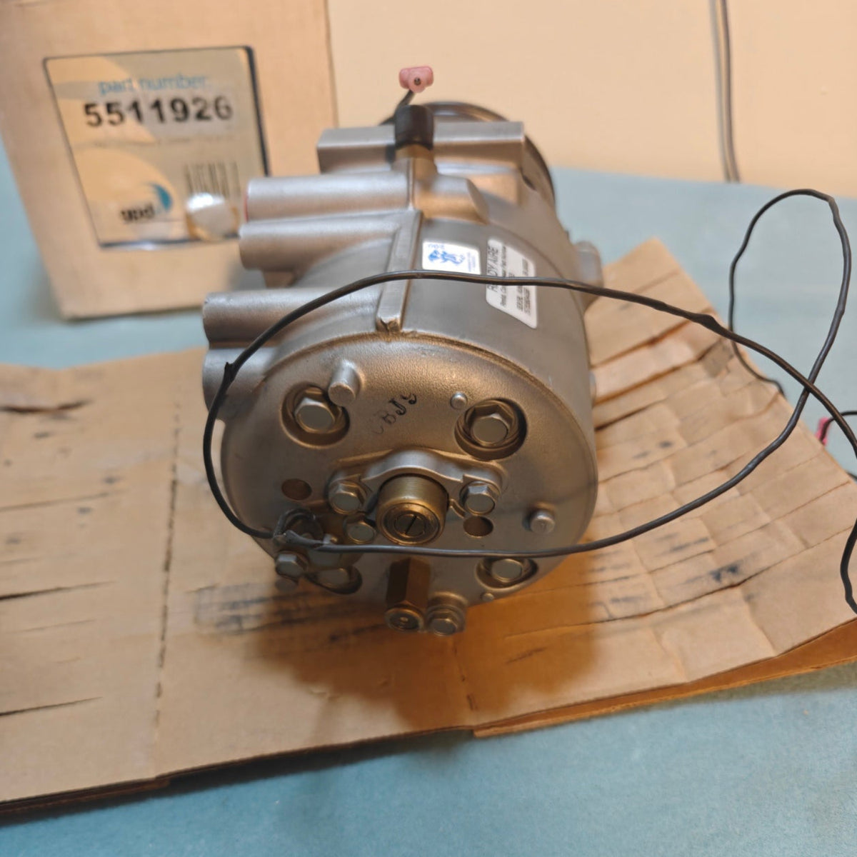 A84 - Used GPD 5511926 A/C Compressor for Mitsubishi Galant