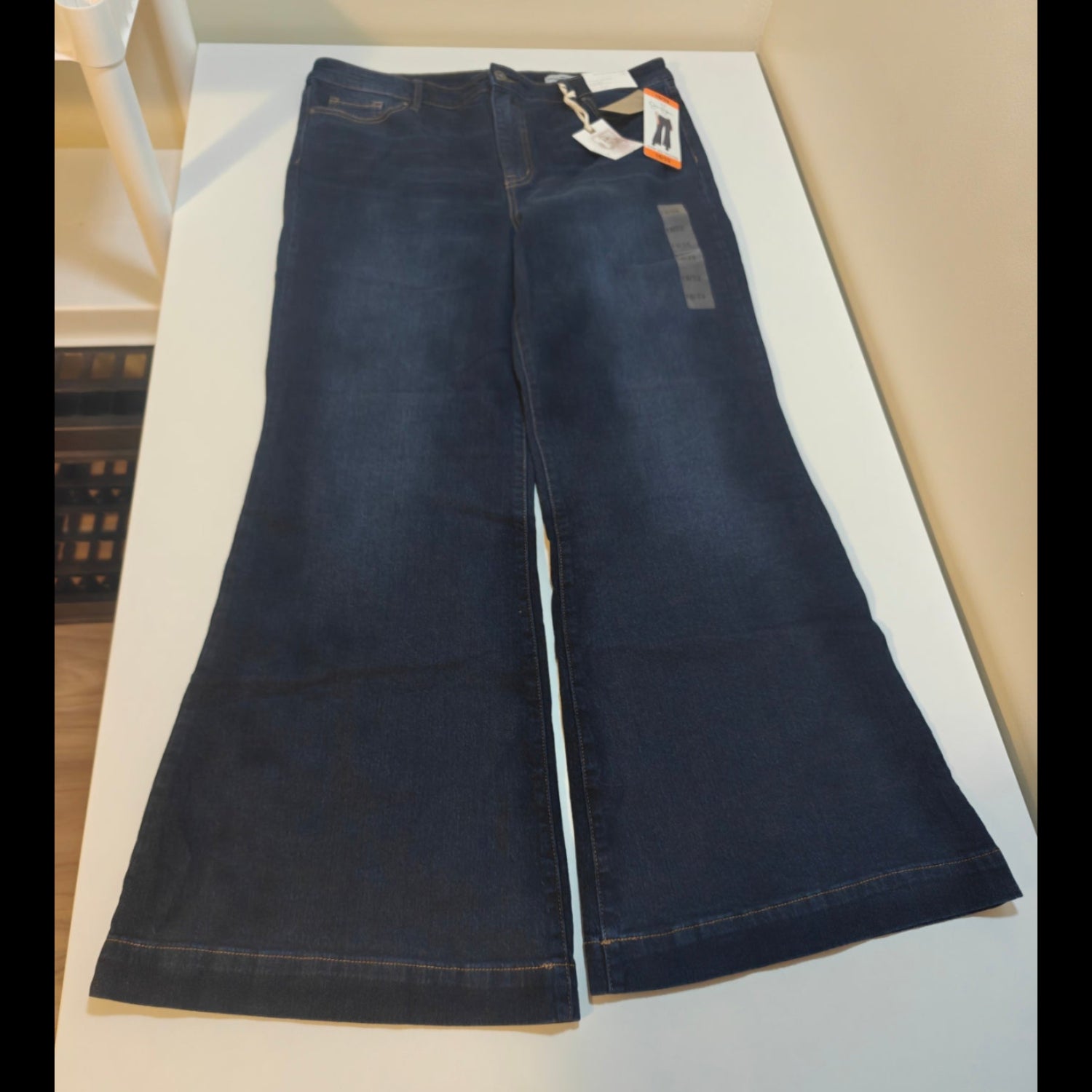 C42 - Jessica Simpson Women's True Love Trouser Wide Leg Jeans