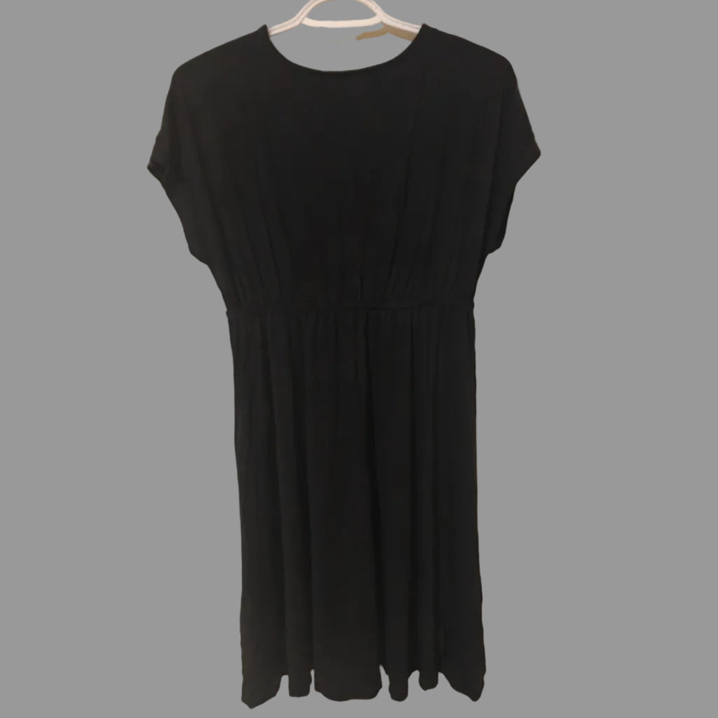 C64 - Amazon Essentials women's Surplice Dress