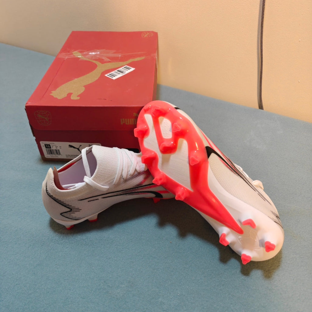 C86 - PUMA Women's Ultra Match White/Fire Orchid/Black FG/AG Soccer Cleats 10752301 - 7.5