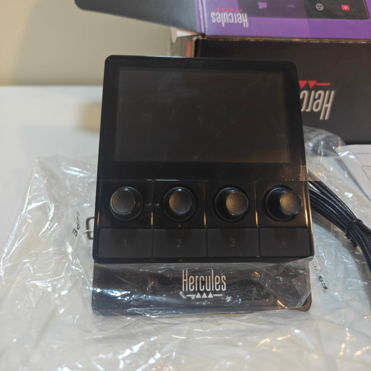 E7 - Hercules DJ Stream 100, Audio Mixer