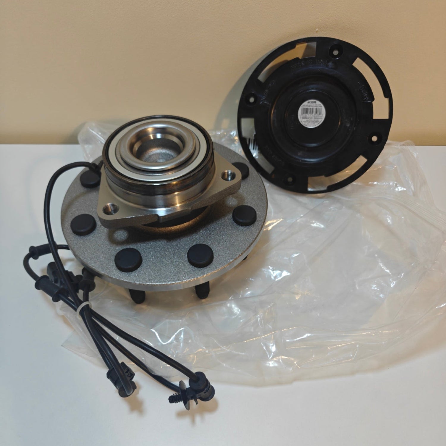 C16 - AUTOROUND FRONT WHEEL HUB HB15114-C (515114)