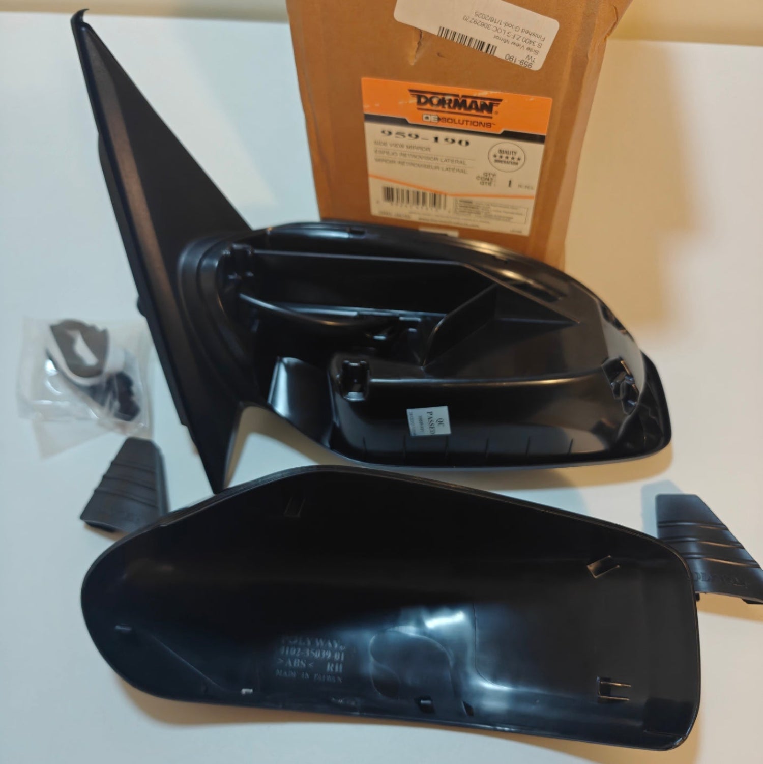 A19 - Dorman 959-190 Passenger Side Door Mirror Compatible with Select Nissan Models