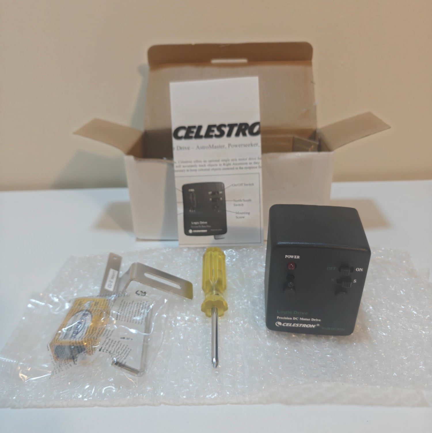 E4 - CELESTRON 93514 ASTROMASTER/POWERSEEKER MOTOR DRIVE