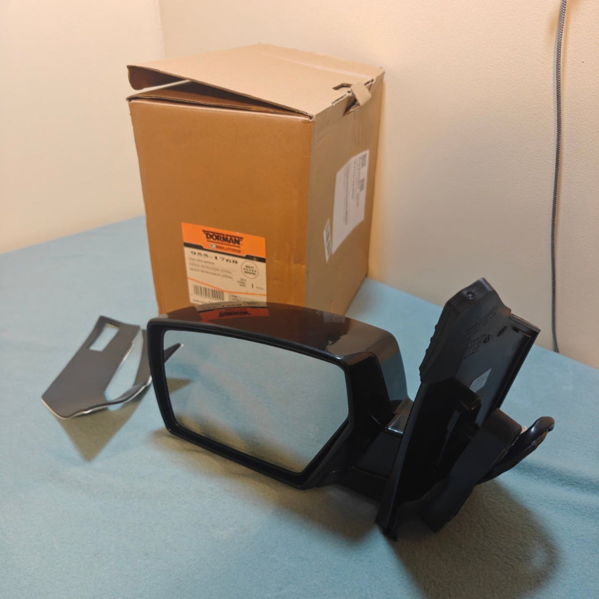 A83 - Dorman 955-1768 Driver Side Power Door Mirror for Nissan Quest 04-09