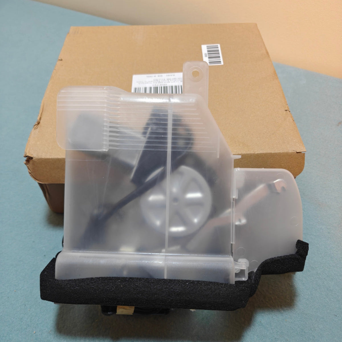 A121 - Rear Tailgate Liftgate Lock Latch Actuator Assembly for Toyota 4Runner 2003-2009